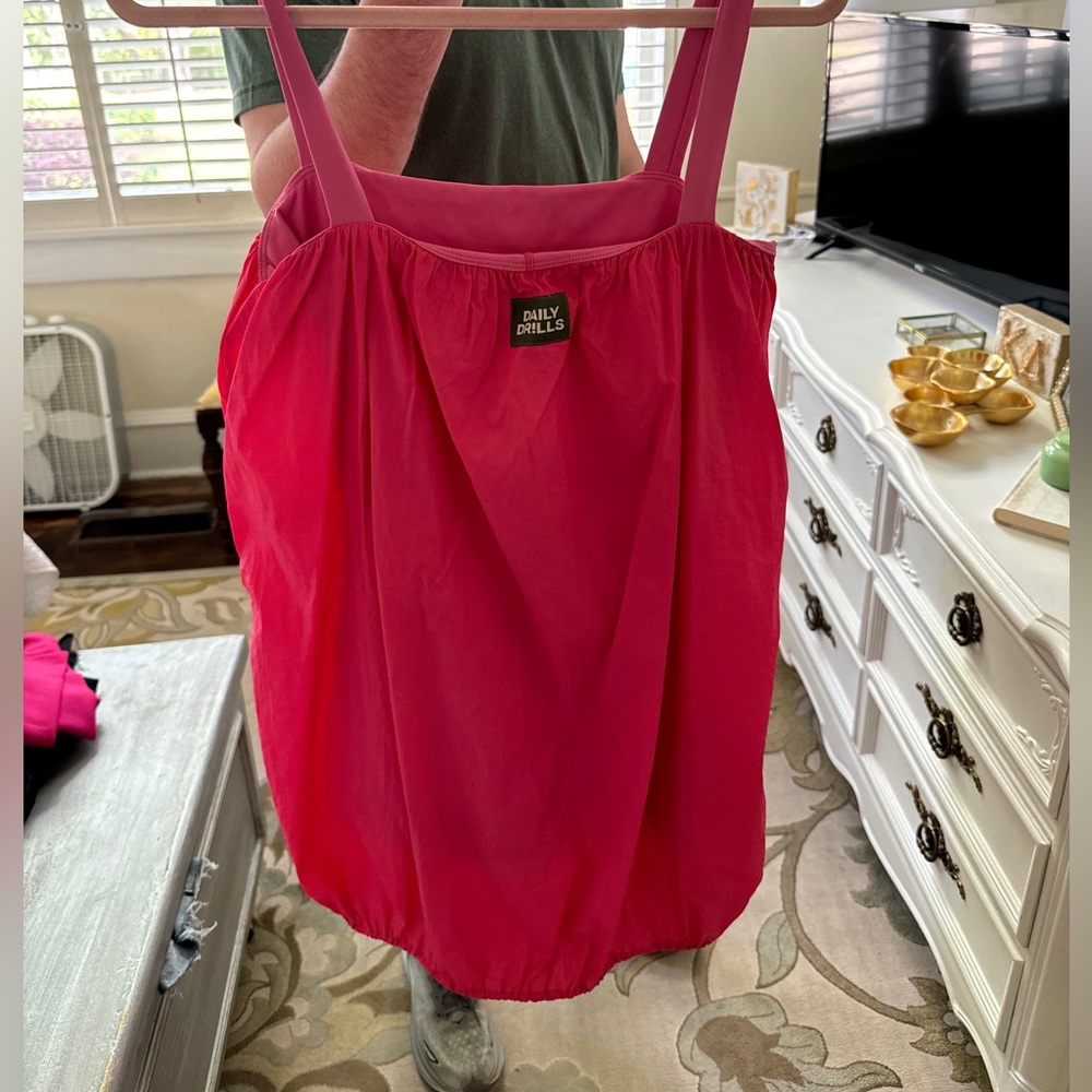 Daily drills pink bubble dress size M